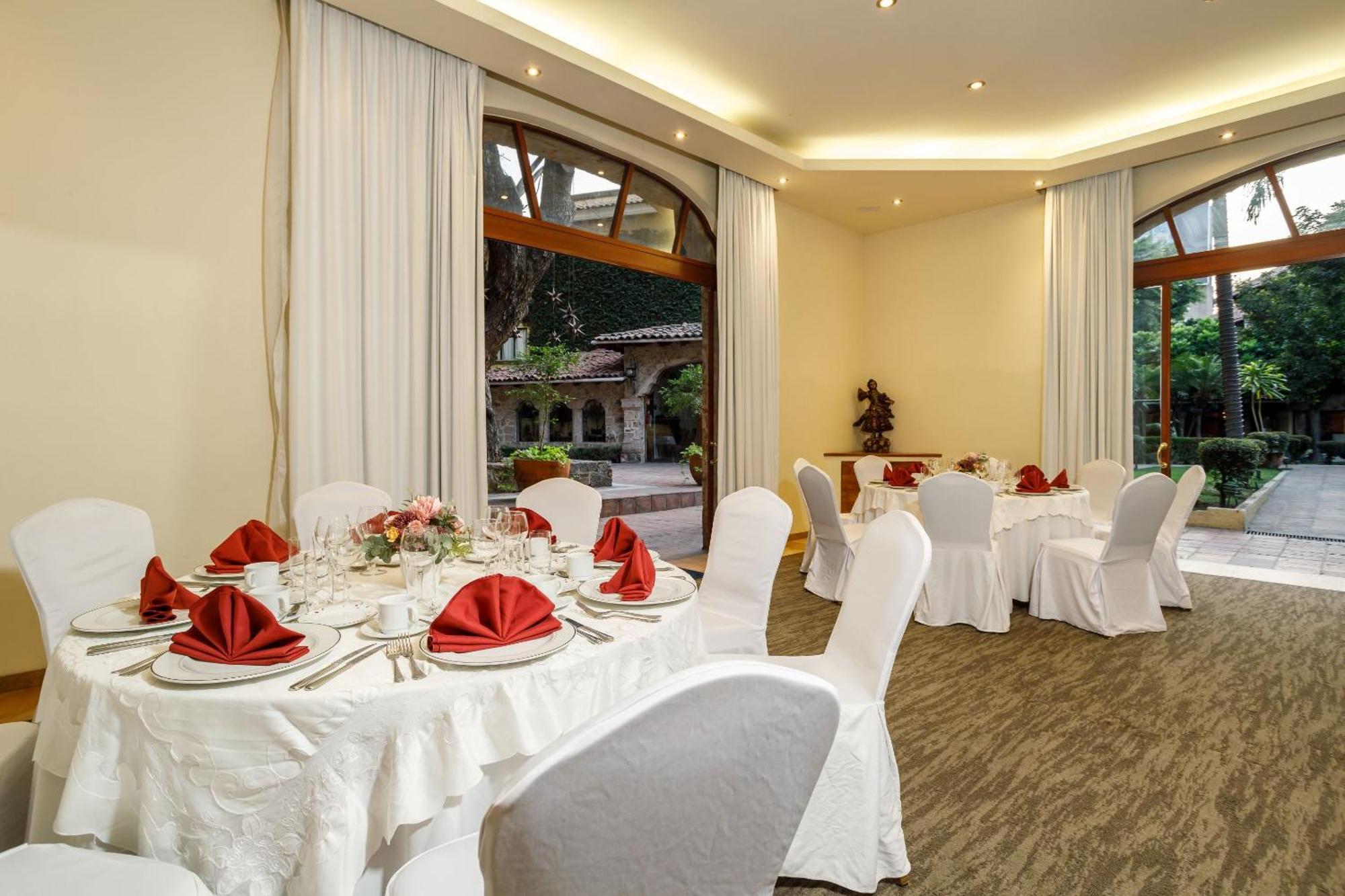Quinta Real Guadalajara Hotel Bagian luar foto